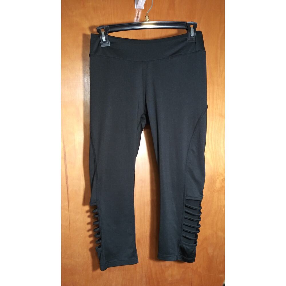 Zone Pro Women's Small Leggings Solid Black Cropped Crisscross Accents